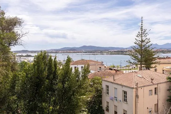 Santa Cruz & 3*
